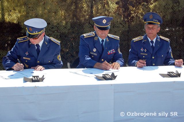 Odovzdanie funkcie veliteľa zk Sliač