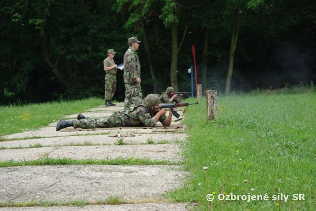 Prvý týždeň výcviku budúcich modrých baretov