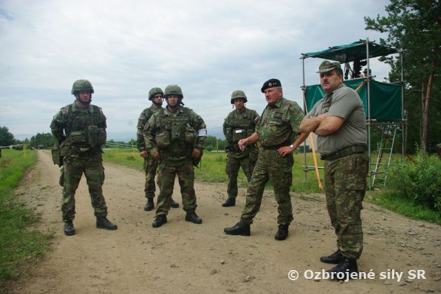 Veliteľ pozemných síl vykonal kontrolu výcviku pripravujúcich sa strážnych jednotiek v posádke PREŠOV a TREBIŠOV