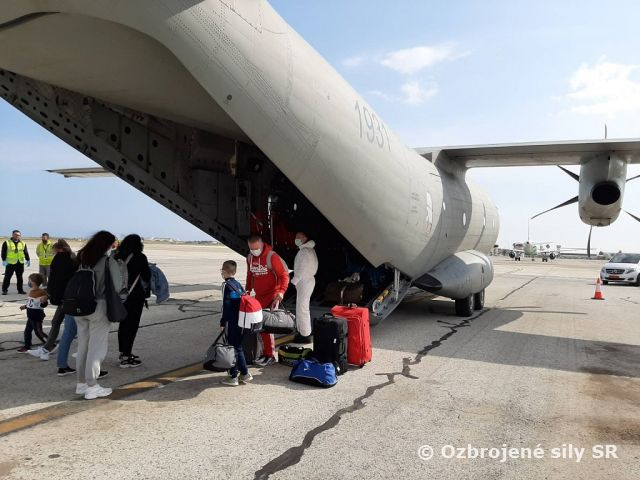 Vojenskými lietadlami sme zabezpečili ďalšiu repatriáciu našich občanov zo zahraničia - aktualizované