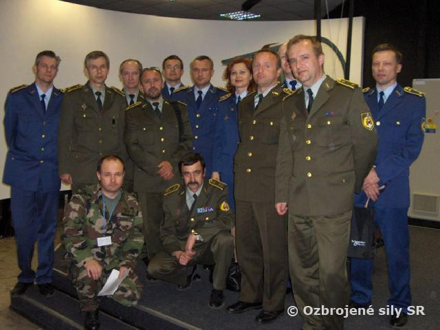 VYŠŠÍ VELITEĽSKO-ŠTÁBNY KURZ VO VZS