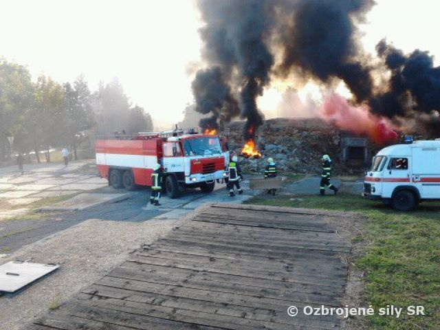 Pád dopravného lietadla do obytnej zóny na Lešti "FALLING LEAF 2012"