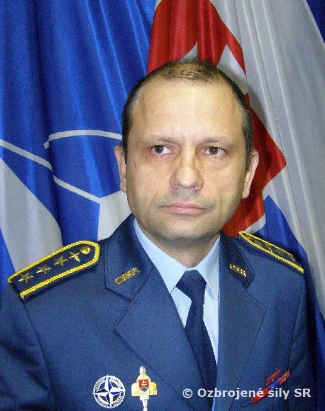 ZÁSTUPCA VELITEĽA VZDUŠNÝCH SÍL BRIGÁDNYM GENERÁLOM